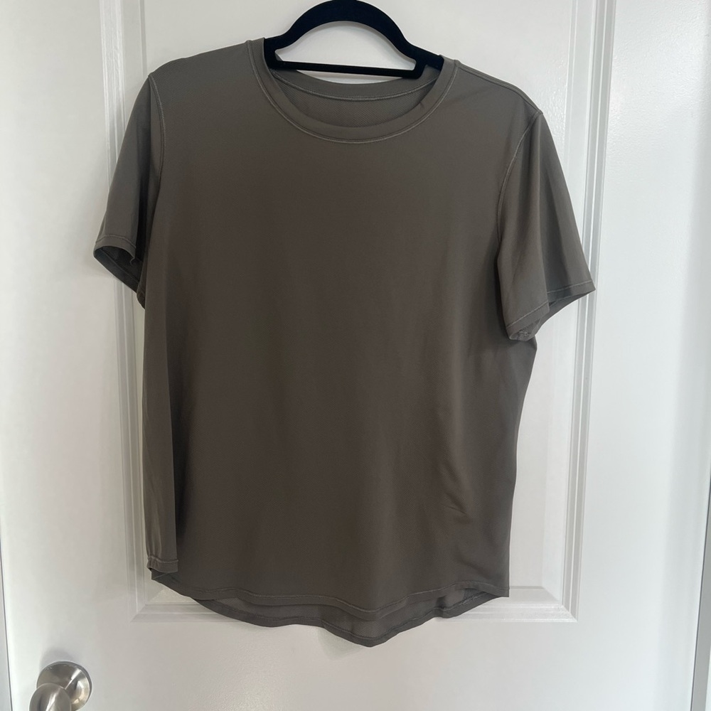 Lululemon Olive Green Short Sleeve Size 10 NWOT